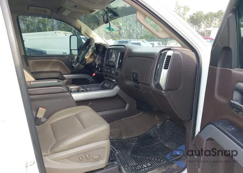 2015 Chevrolet Silverado 2500Hd Ltz z USA, uszkodzony, nr VIN 1GC1KWE86FF193387